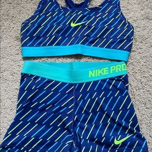 matching nike pro sports bra/spandex set